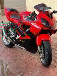 هونده افوراي موديل 2004كفاله الدراجه  مكينه 600 تراي وين مايعجبك السعر...