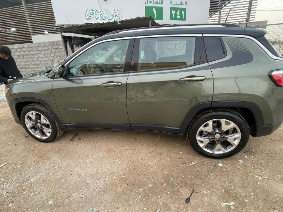 السلام عليكم جيب كومباس موديل 2021 رقم اربيل باسمي مواصفاتها limited كلين تايتل ماشيه 50 الف قابل للزياده السياره بدون قطرة صبغ السعر 16500 وبيها مجال رقمي ***********
