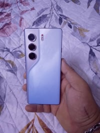 عندي مبايل للبيع تكنو كامون ٤٠ برو 5g الجهاز مكفول ما مبدل بي اي شي نظ...