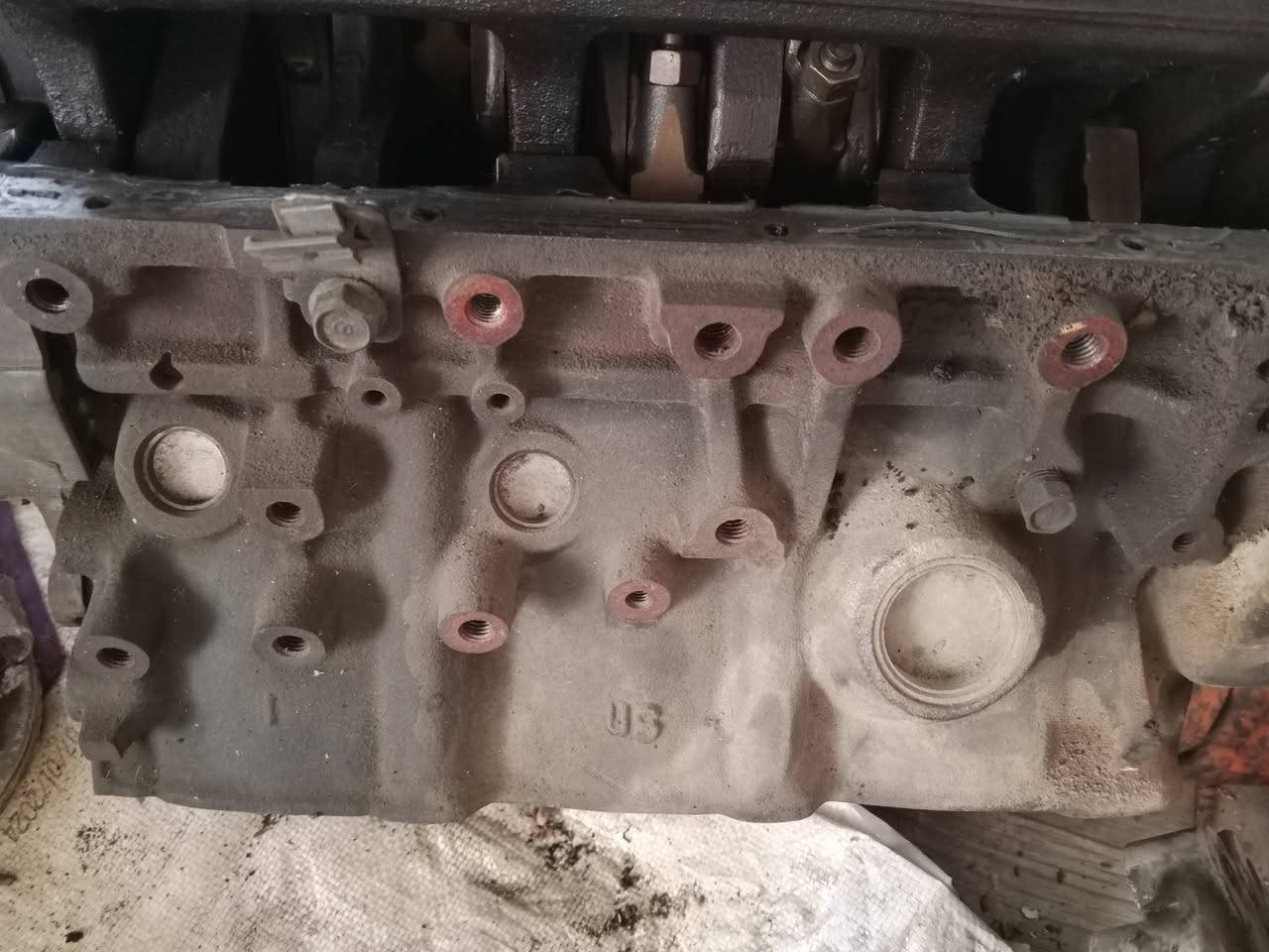 السلام عليكم نص محرك 3600 شرط مال سورنته شكل قديم معه فور ويل كامل للبيع ***********
