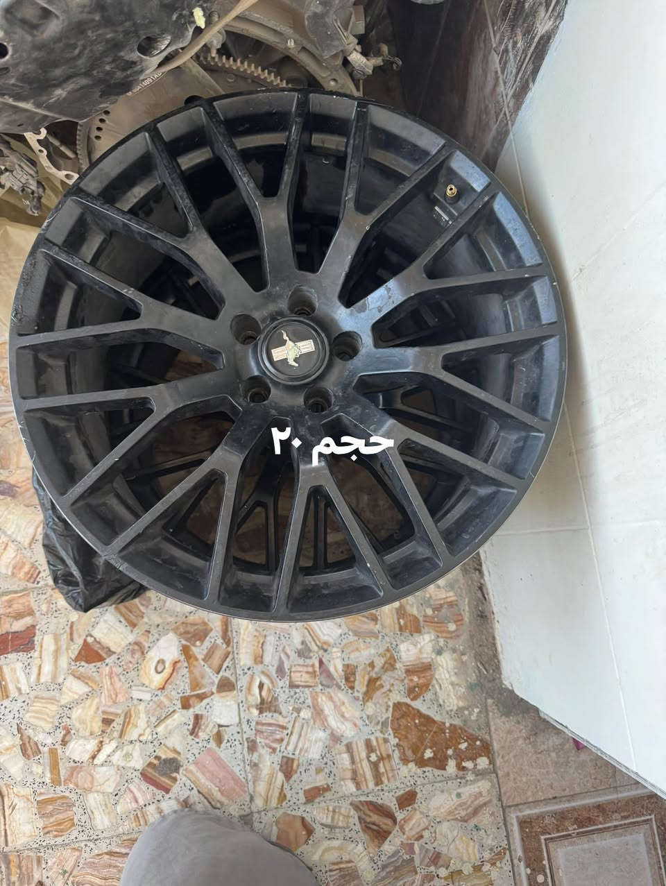 السلام عليكم 
عندي من كل نوع زوج للبيع الزوج بورقه
***********
