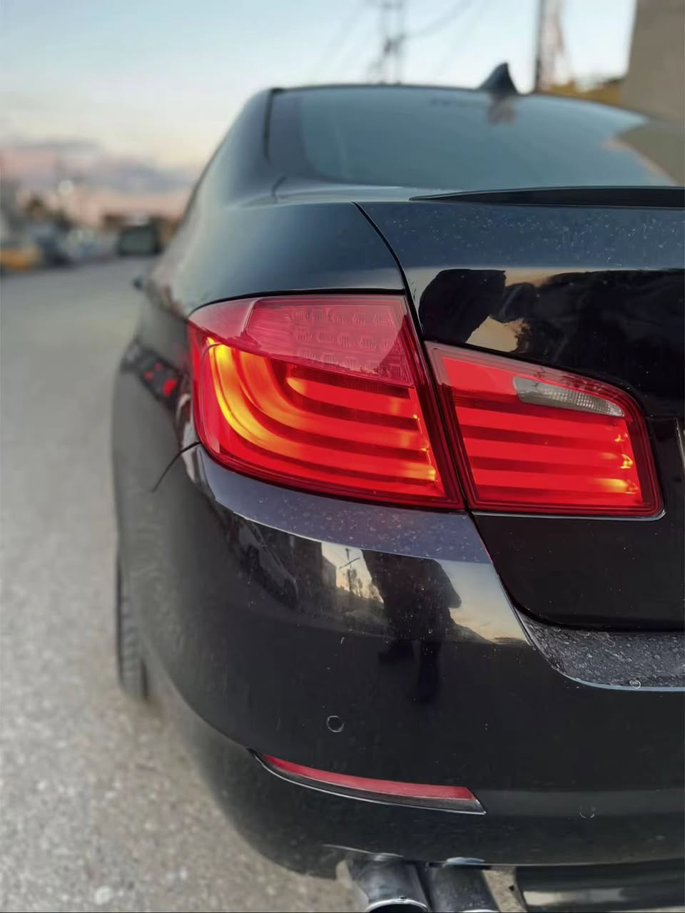 سلام عليكم Bmw f10 موديل 2012  حجم 528الفين توربو   عروش اربيل خليجي مواصفات معروفه ابواب شفط خمسةبردات كشن خزن كير محرك شرط سيارة مناقصها برغي سنوية جديد لحد 2029 تحويل ثاني يوم هزه جديده بيه 3قطه بخ اني انطي حزام بدون دواخل بدون ضربه باقي مواصفاتها معروفه مكاني كركوك لاستفسار اكثر اتصل سعر ١٥٥بيه مجال بصيط لاستفسار اكثر اتصل ***********☎️
