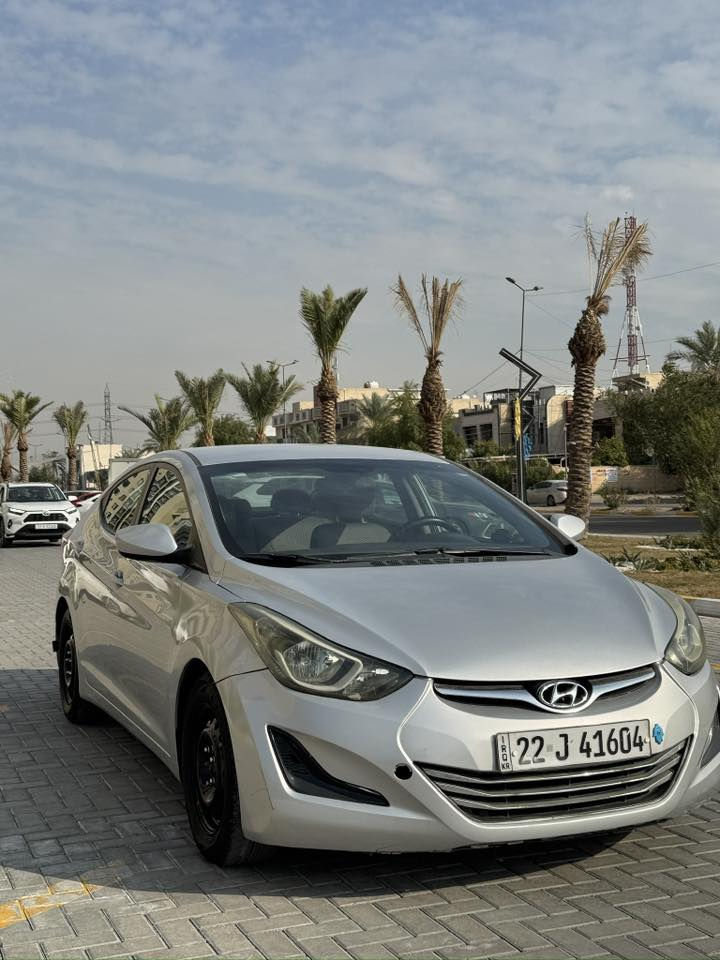 السلام عليكم النتره ٢٠١٦ وارد امريكي مكينه ١٨٠٠ دوش محرك بلادي ما مفتوح  
السياره حادثهه البنيد فقط بدون ايرباك و بدون دواخل و صور الحادث موجوده. البنيد مصبوغ  و الجاملغات مباوك رقم اربيل دولي باسمي سنويه و هزه جديده و السياره جاهزه بدون نواقص السعر.113       ورقمي***********
مكاني حي الجهاد.الضباط
