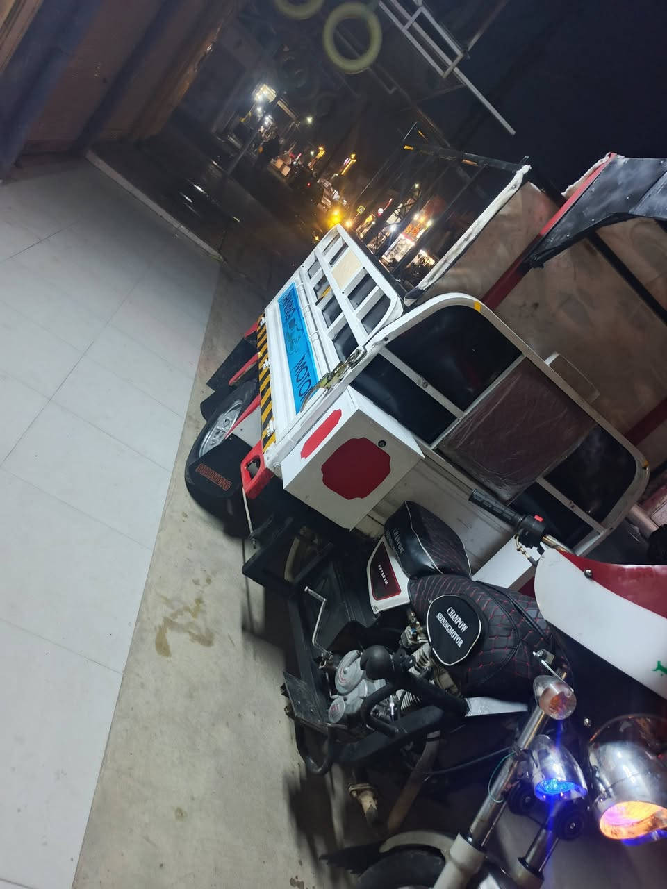 ستوته للبيع جامباوا فحل عالي شاصي شرط ما مكسور وارمينيه شرط كله شغال طخه سنه موديل 18 سعر مليون و 200 بيها مجال ***********🌹***********
