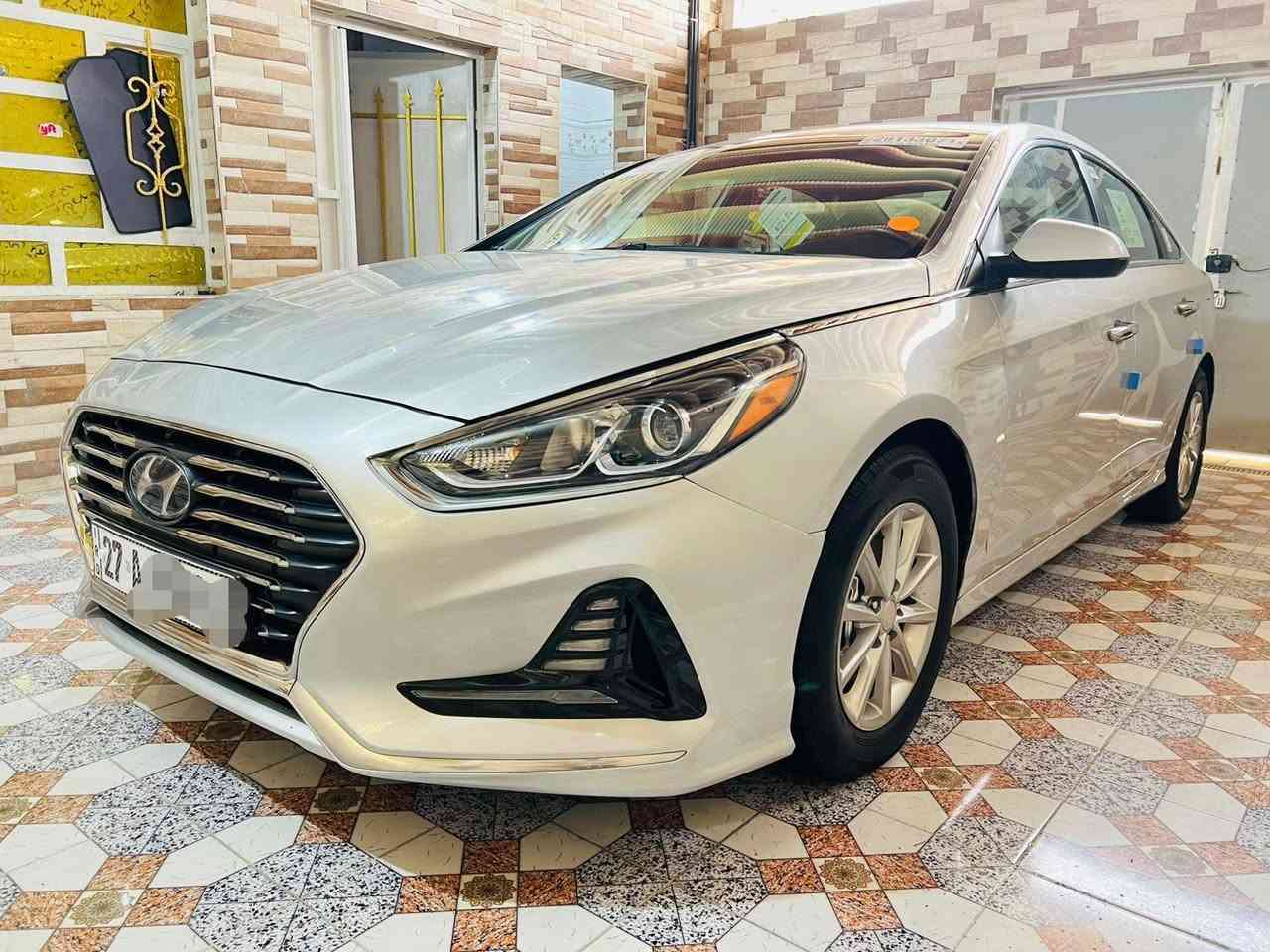 يالله ...
السلام عليكم ورحمة الله وبركاته...
هوندآي سوناتا 2018 ذي قار حرة سنوية جديدة وهزة جديده أرقام دولي مشروع وطني تحويل مباشر للمشتري . 
وارد أمريكي ضرر خفيف 
تبديل بنيد وجاملغ والباقي كفاله من الصبغ والتبديل والفتح. 
محرك وكير مكفولات حجم المحرك 2400 برغي ما مفتوح. 
جاهزه من حداديه وتبريد وتواير وكهربائيات وغيرها . ماشيه 100الف ع وضع الشركة. 
مواصفات معروفه وحلوه شاشه كبيره كامره دواره شاشه ترحيب تحكم اربع جهات مثبت سرعه نظام سبورت بلاجكتورات لد شمعه لايتات زنون رموت حافظه رادار بالمري رادار خلفي تحديد مسار توقف ذاتي دسك أمامي خلفي ويل كب كروم سياره جديده وجاهزه وع وضع الشركة مكاني ناصريه مركز للإستفسار أنتصل وبخدمتك 
***********
*********** 
سعرها ب 136 بيه مجال للشراي وانا بخدمه الجميع .
