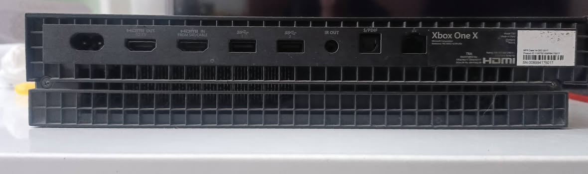 Xbox one x
-مو شغال بيه كم عطل وما متفرغ له ابيعه فحم يفيد قطع غيار(بدون اي ملحقات فقط الجهاز) 
-حط سعرك


**إذا كنت صاحب هذا الإعلان وتريد حذفه لأي سبب، رجاءا أرسل رسالة إلى الدعم الفني**