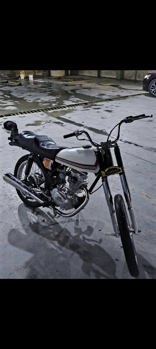 السلام عليكم رابيدو كلك للمراوس فقط شاصي نامه بوري رفيع مكينه رابيدو نضافتها كدامك نقصها بس ستان لدراجه شلعه ومعدل وفصله شعندك مراوس نزل مكاني كربلاء الحسينيه 
***********
