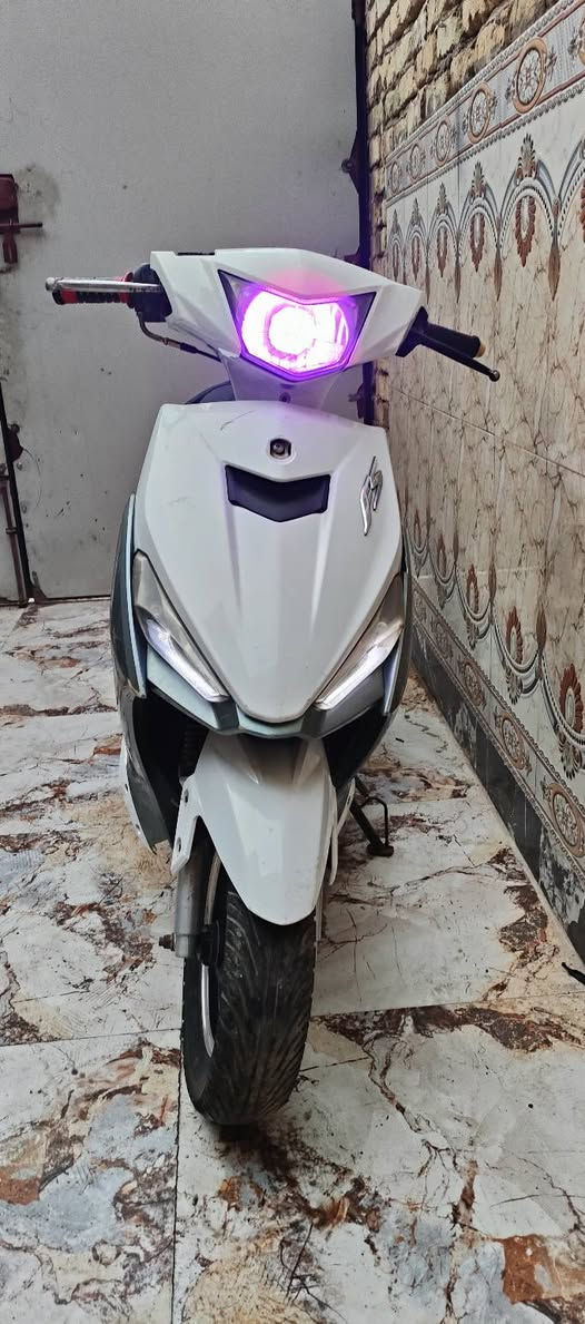 دراجه اف اس للبيع السعر ٣٥٠ للتواصل خاص او ***********
