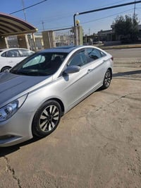 سوناتا ٢٠١١ • امريكي • بدون صبغ