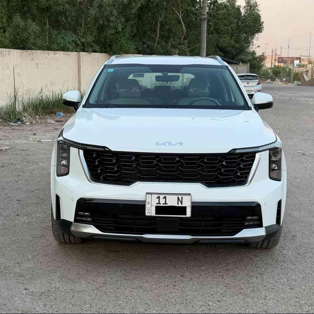 سورنتو ٢٤ خليجي مكفولة كفالة عامة من الدعامية للدعامية حتى الدعاميات مكفولة استلام شركة الدولية ٦سلندر ٧راكب ٣قطع تبريد بصمة كشنين كهرباء مرايات كهرباء شاشة متصله كاميرا أماميه وخلفيه تحكم استيرن حساس خلفي وامامي لد أمامي وخلفي دبل ايرباك بردات لايت زنون ٣عدسات ويل٢٠ تشغيل عن بعد أوتو هولد درايف موود شاحن لاسلكي جنطه كهرباء هند بريك دكمه ماشيه ٥٦ الف شفتات بالاستيرن سيارة جديدة وجاهزه كلها على وضع الشركة رقم انكليزي 11 بغداد هزه جديدة ٢٠٢٦ سنوية جديدة للبيع أعتذر عن المراوس بغداد البلديات السعر 
***********
