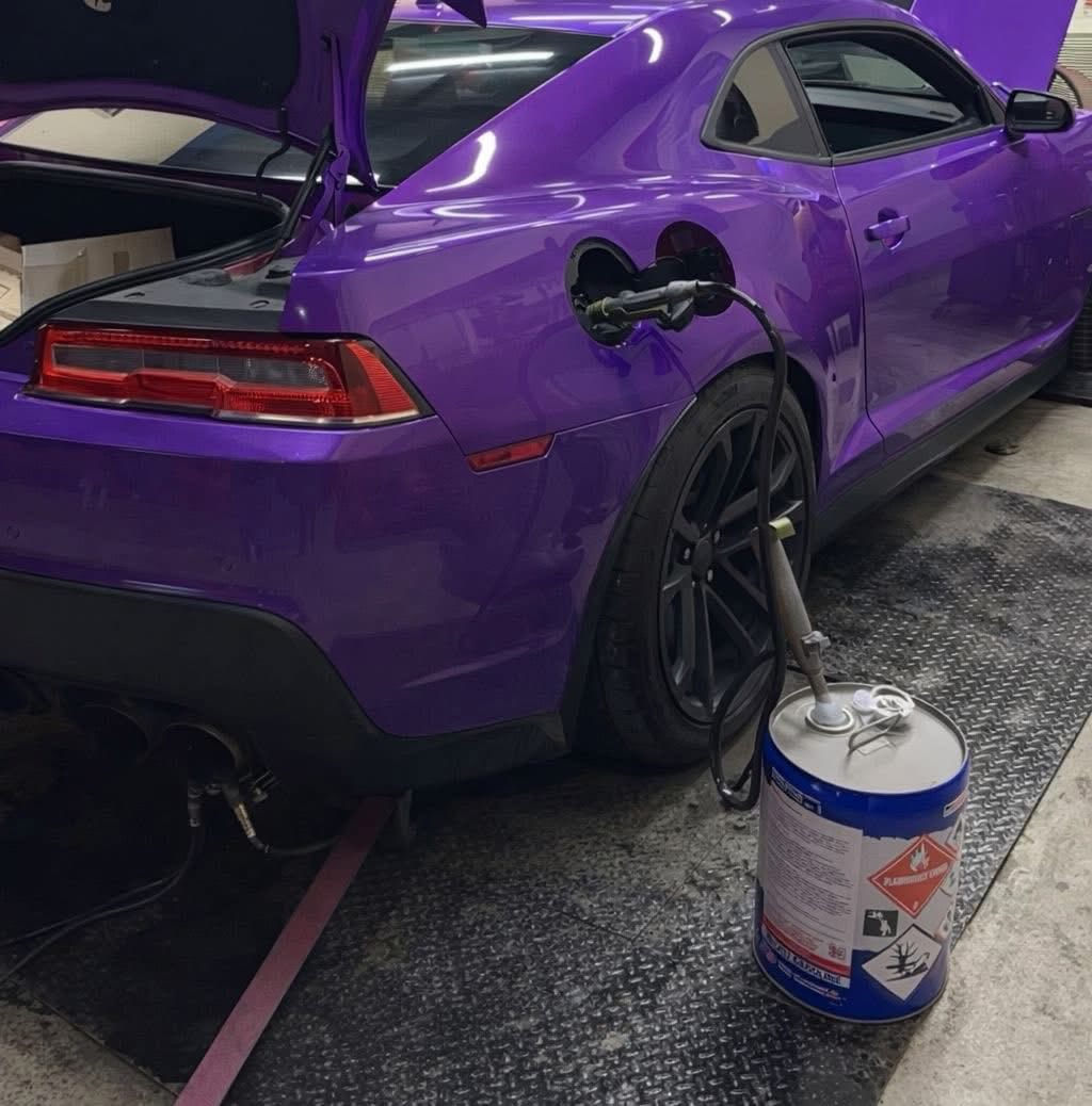 السلام عليكم
كمارو 2ss موديل 2014 فول الفول للبيع او المراوس السيارة ماشية 72 الف وقابل للزيادة

السيارة كلش كلش قوية ما شاءالله
مكينة ls3  جديدة ممفتوحه مكفوله مشامة غير المحسن والسوبر 
كير بلاد مكفول
العقل + الضفاير ( بلادية مملعوب بيهن )

السيارة عليها اضافات
انتيك + شوتة KN
اويل كاج كان اوسكار 
هدرز 
اكزوزت بورلا اتاك
دبات اج بي بور رموت كتم 100% 
تفريغ
برمجة سيف تيتو
تيرات بيرلي الماني اصلي تماسك عالي

الاضافات 
لحية z28
دوسات z28
جناح خلفي z28
ويالة zl1

المواصفات
تشغيل عن بعد 
شاشة جبيرة
كيجات امريكي
سماعات بوستن
لايتات زينون كلش حلوات
كروز سرعة وكامرة خلفية

مكان السيارة بغداد اليرموك السعر 109$ وبيها مجال شي جدا بسيط
***********
السياره بيها نقوصات بسيطة نهملت بسبب الشغل شغلات تافهه جدا
