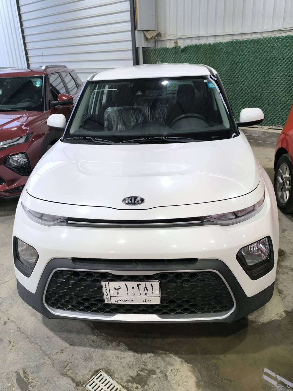 السلام عليكم 
للبيع  او مراوس 
مجموعه من سيارات كيا صول 
 بالوان مواصفات مختلفة 
وارد امريكي 
-----------------------
* المواصفات * 🏅
. رادار تحديد مسار مثبت سرعه 
. داخل ابيض ـ تحكم ستيرن جهتين 
. شاشة - اندرويد أوت - أبل كاربلي بلي 
. كاميرا خلفية - حساسات 
. كشن مخمل 
. محرك 2000 دوش
. أنظمة قيادة متعددة 
-----------------------
كيا صول رقم اربيل دولي
تبديل جاملغ اصلي بدون صبغ 
السعر 💸 💸 (( 166 )) $$
رقم الشاصي/ KNDJ23AU3P7208408
-----------------------
كيا صول بدون لوحات 
جاملغ/بنيد 
السعر 💸 💸 (( 147 )) $$
رقم الشاصي/KNDJ23AU9P7209112
-----------------------
كيا صول ابيض رقم بابل 
حادث قبق جنطه/ بارد بالجاملغ الامامي
السعر 💸 💸 (( 140 )) $$
رقم الشاصي / TAKNDJ23AU1L7028113
-----------------------
الموقع بابل الحله
معرض الاعرجي لتجارة السيارات 🚘 
للاستفسار الاتصال على الرقم التالي 

☎️-***********

☎️-***********
