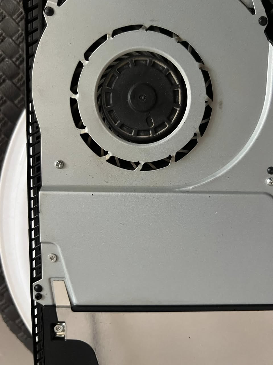 السلام عليكم بلي فور سلم 1تير مهكر مكفول لامفتوح ولا منضف ولاطاخينه نضام 12.52 ويا 4 جوستكات ويا يوبي اس وبي 14 لعبه كلهن قويات مكاني بغدا خطيب الزراعي للتواصل ***********
