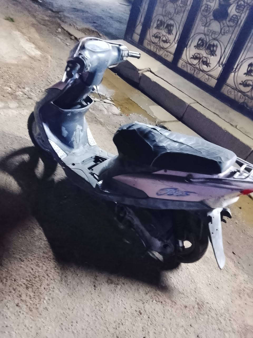 السلام عليكم ماكس منغولي  شغاله هندر واحد 
مكينه بلاديه  مكصوصه رايمر  متروكه بس شغاله ابيع كوم حديد بيها نقوصات 
 مكاني حي اور  ***********
