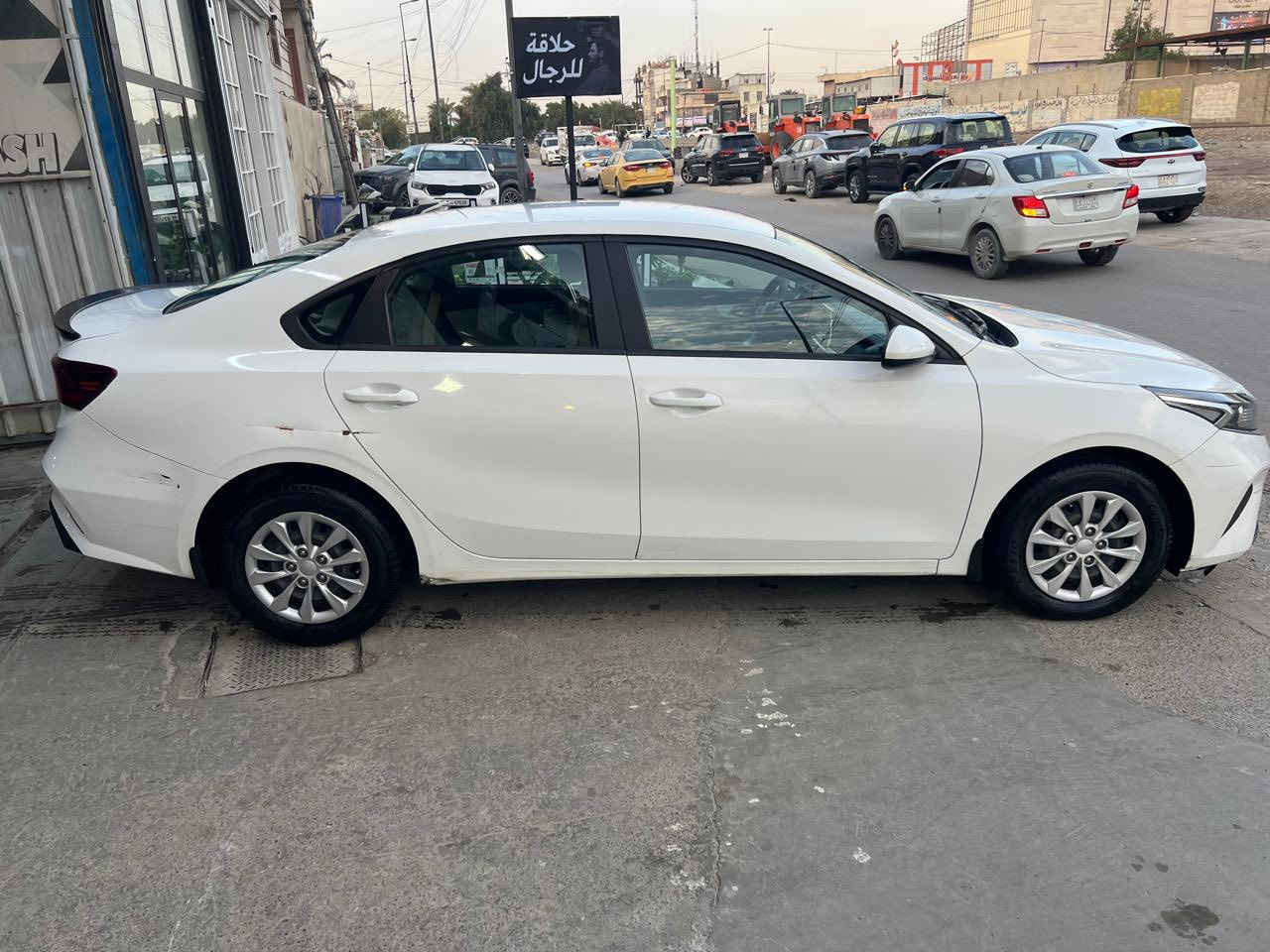 سيراتو موديل ٢٠٢٢ وارد خليجي محرك ١٦٠٠
السعر ١٦٠ 
مكان سيارة بغداد 
***********
