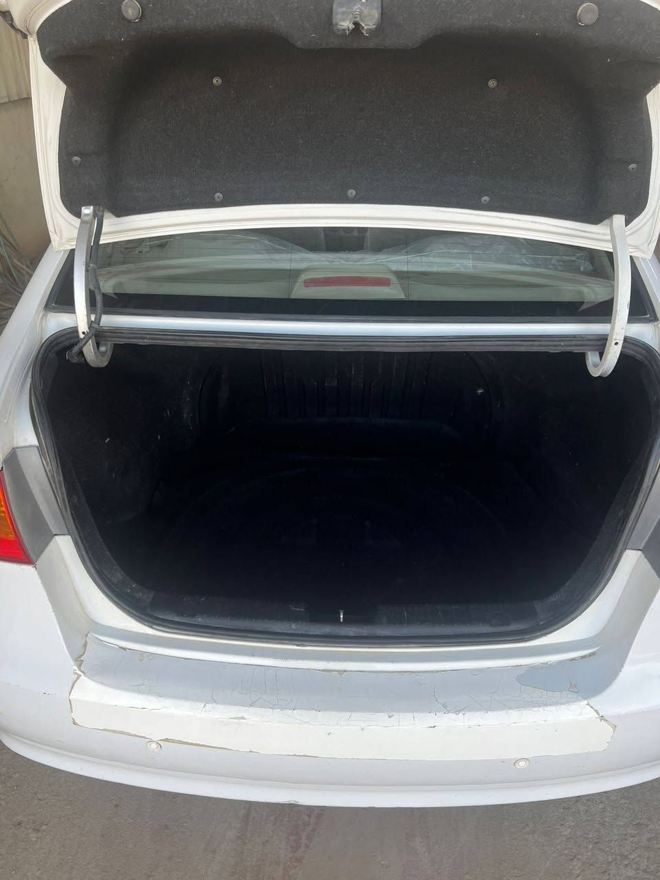 السلام عليكم 
النترا 2009 خليجي 
رقم بغداد بأسمي 
سيارة جاهزة من كلشي 
وكل تفاصيله واضحه بالسونار مرفق مع الصور 
العنوان بابل جبله 
السعر 110 وبيه مجال مال بيع (ابو الشدة لا تتصل )
*********** المحمودية, بابل
