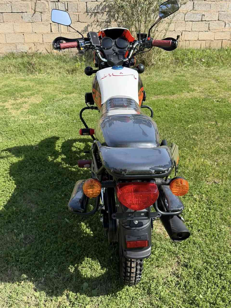 دراجة دايوان للبيع موديل ٢٥صار شهرين من شادهة بعدهة بل جيس ماشية الاف وشوية اوراق سحب 
مكان شهربان الهارونية 
***********
