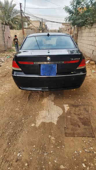 سلام عليكم مرخصت صاحب الكروب المحترم البيع بيم باخره 745ادوات فول مواصفات متومه وكامله عله رقم الشاصي مدون كصه السيار كفاله كير ومكينه تبريد 3قطع شقالات اربع بردات كشنات كهرباي بيبان شفط بيع او امراوس حسب القناعه مكان بغداد سعر خاص ***********
