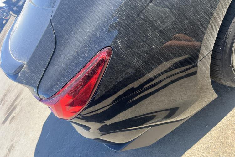 السلام عليكم ورحمة الله وبركاته كامري 2025 وارد امريكي فئة se السياره حالياً بعمان تدخل حره وتدخل شهداء اني ابيع السياره بكاعها اليشتري هو صاحب القرار يريد يدخلها حره يريد شهداء بكيفه ***********  وهذا رقمي السراي يتصل ويدلل السياره طختها بلدعاميه من جوه وبلويل ومن نزلوها بعمان صارت بيها هاي الطبره بلبنيد
