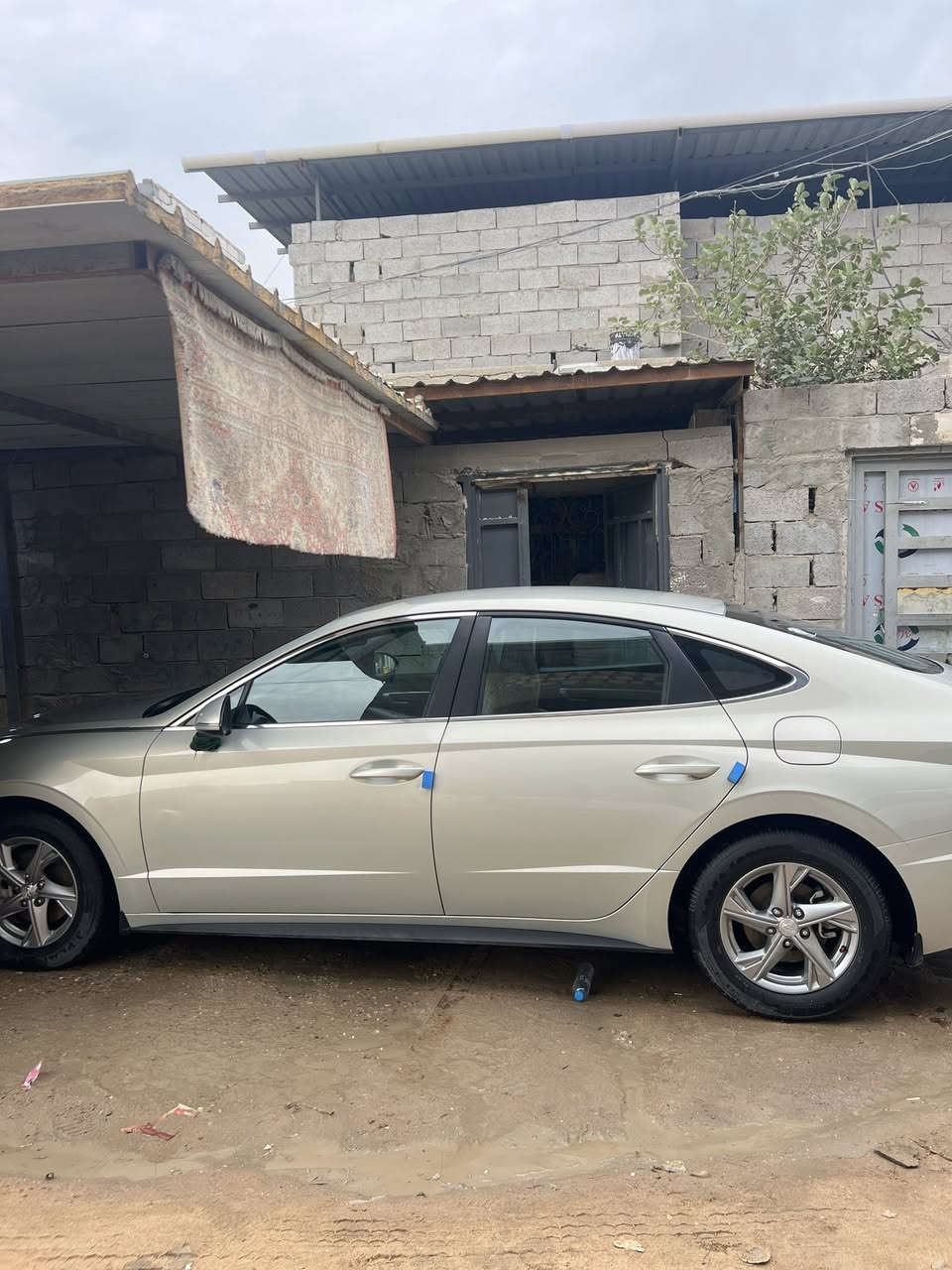 السلام عليكم سونانا ٢٠٢٣ ‏سيارة خليجي نص فول رقم أربيل مكان البصرة تنومه سعرها ٢٠٠ وبيه مجال رقم موبايل ***********
