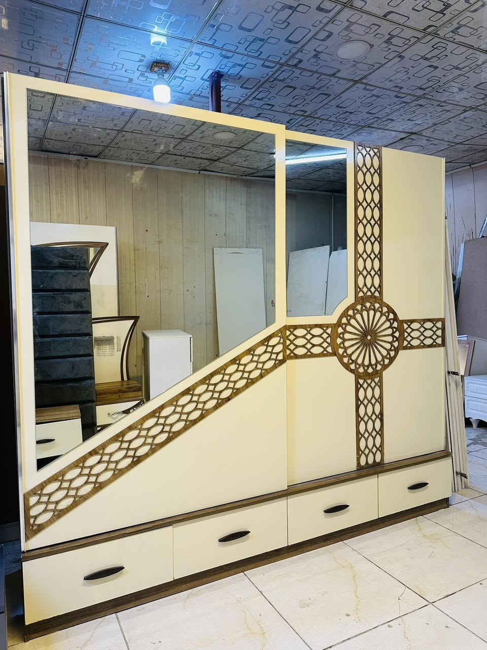 غرفه تركي مستخدمه 🛠️
غرفه ماركه ٨ قطع 🔥
غرفه نضيفه مثل بل صور ✨ 
غرفه ول توصيل650فقط 😍✔️


**إذا كنت صاحب هذا الإعلان وتريد حذفه لأي سبب، رجاءا أرسل رسالة إلى الدعم الفني**