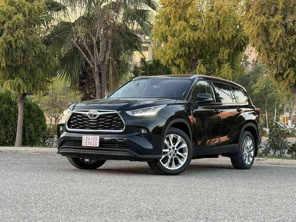 #سعر_مناسب_جد
تويوتا هايلند 2023 limted
فئه المتيد 🔥
٧ راكب 

وار امريكي 
فقط بيها ربع بنيد مصبوغ

مواصفات 

فتحة 

فور ويل 

رادارات فول 

سماعات JBL

كشنات تدفئه تبريد 

ستيرن تدفئه 

خزن كشنات 

صندوك كهربائي 

كامرات 360 درجه 

شحن وايرليس 

درايف مود  ايكو سبورت نورما والترال 

EV MODE 

نزول منحدرات 

هاندبريك بصمه 

اوتو هولد 

شحن وايرليس

بردات جانبيه 

المكان دهوك
للسعر ٣١٥$
***********
***********
***********
