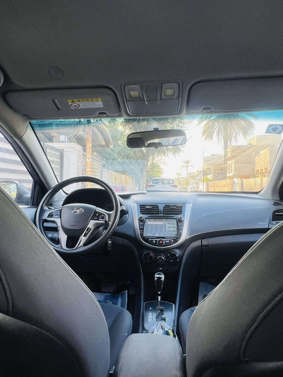 يالله
هيونداي اكسنت 2013
حجم المحرك ccm1600
رقم بغداد انكليزي   
بيها صبغ بنيد وباب  
بدون اي دواخل 
شواصي لغود كله سليم 
تبريد ثلج 
صدر جيد 
محرك كير مكفول 
رقم وهزه وسنويه كله جديد 
السعر 83بسيط جدا 

مكاني بغداد الغزاليه
***********
