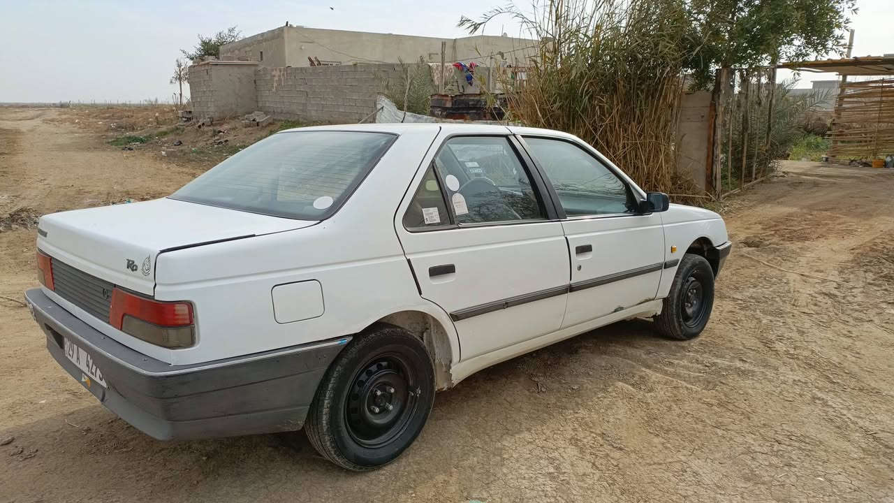 من رخصت مدير الكروب المحترم بيجو روا 2009 رقم واسط بسمي رقم انكليزي مكفوله كفاله عامه من صبغ ومن ضربه والبارد حداديه مكفوله تخم تاير كير مكينه فقط بخار بسيط كهربائات شغاله السعر 32مع المجال الاتصال على الرقم *********** مكان السياره واسط نعمانيه
