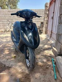 ماكس عدلة • رياضي • سلف