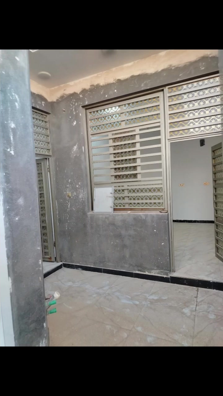 سلام عليكم بيت طابو صرف مساحه 100 متر خلفي منطقة 3000 غرفه وصاله ومطبخ وصحيات واستقبال بناء 2025 ما مسكون حاليا ثاني بيت عن الحولي الي ب صف قطعه ما مبنيه موقعه مميز
السعر 70 مليون وبيه مجال
للاستفسار ***********
