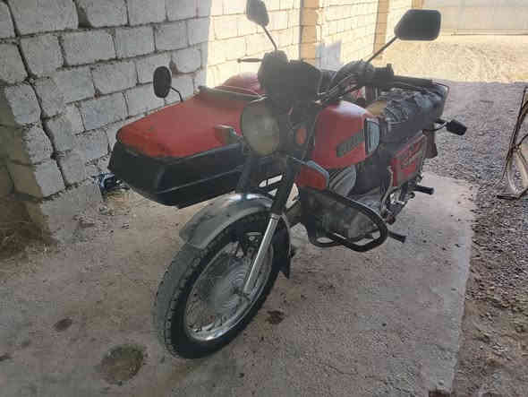 اسلام عليكم دراجه HHH جاهزه تايرات صدر مكينه ما مفتوح اغلبيت الدراجه ابلاد /السعر واحد ونص ويرهم مراوس امزت او هارلي او غير حسب القناعه/مكان الشرقاط
***********
