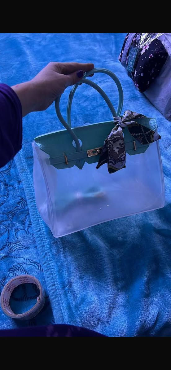 مرحبا عندي ٣ جنط جدد غير مستخدمات  براند فندي وهرمز مختمات


**إذا كنت صاحب هذا الإعلان وتريد حذفه لأي سبب، رجاءا أرسل رسالة إلى الدعم الفني**