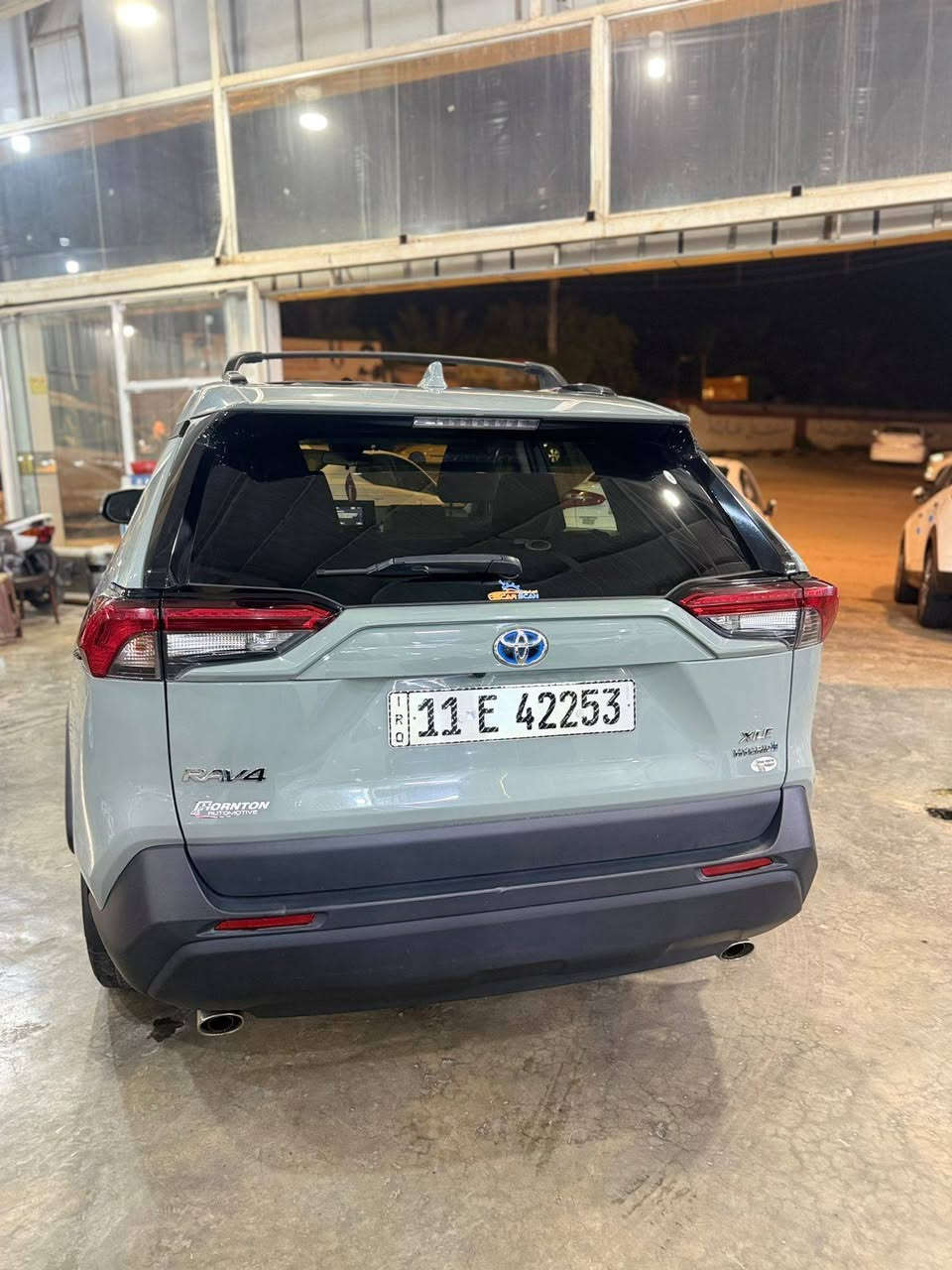 تيوتا Rav4
موديل 2021 امريكي 
هايبرد + بانزين 
ماشية 54 الف مايل 
حادثه موضح بالصوره 
صبغ جاملغ وبنيد بدون دواخل 
كرسي كهرباء 
بصمه ابواب 
بصمه تشغيل 
3 انظمة قيادة 
اوتو هولد 
هاند بريك بصمه 
السعر 190 ورقة وبيه مجال
للتواصل الاتصال على الرقم     ***********
