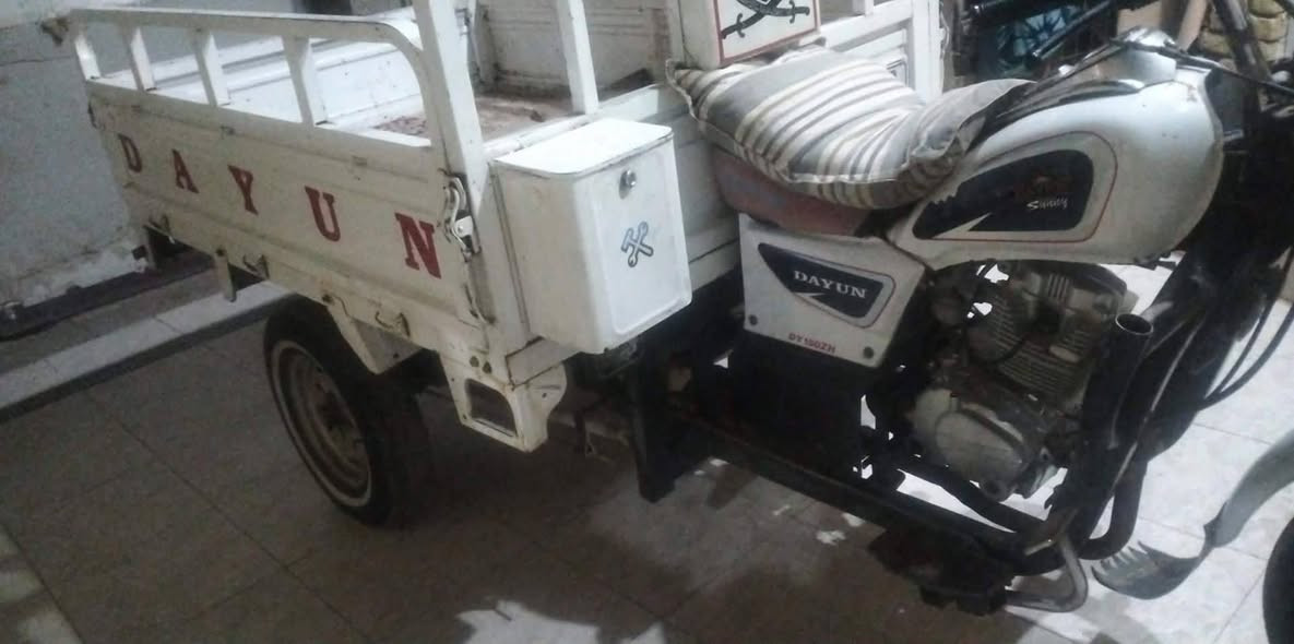 سلام عليكم شباب ستوته مديل 22 رقم وسنون تحويل ثاني يوم سعره 2500 وبيه مجال عوزه ترتيبات شوي مكان ناصريه مركز،،،،،، لحد يرسني رقم رعي هاذ ***********
