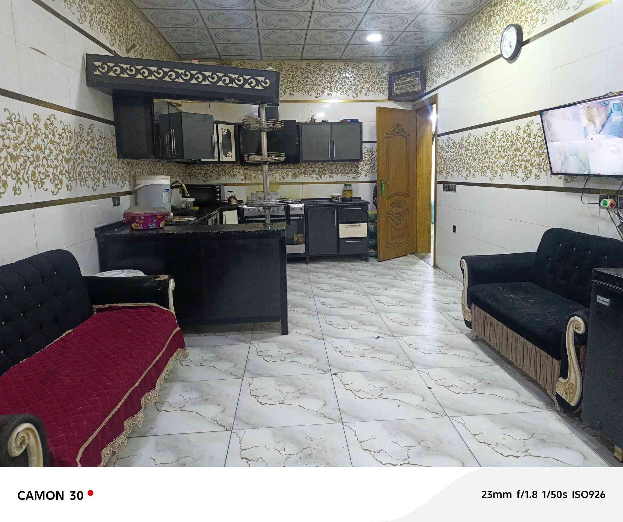 بيت بوبيات بناء جديد درجة أولى
📍 كربلاء / أسواق البرتقالة – مجمع الخضراء
▪️ المساحة 322م
▪️ بناء 2021
▪️ شارع 12م + محولة وطنية
▪️ مجاري رئيسية + ماء إسالة قوي
🏠 2 غرف أرضي
🏠 3 غرف سويتات طابق ثاني
🌿 حديقة 12م + شلال
🍽️ مطبخ كبير جدًا
⬆️ سطح كبير 9م
***********
‏‪‏‪***********
