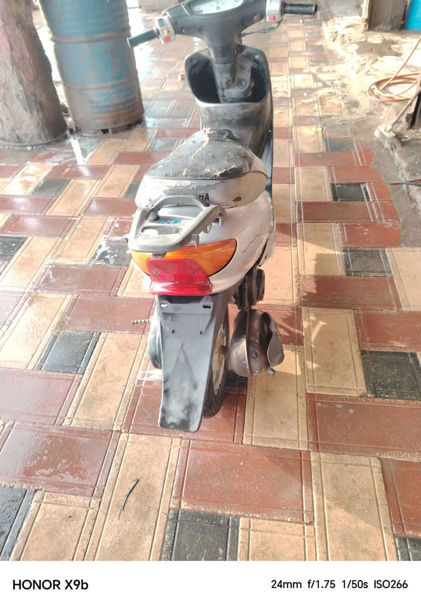 سلام عليكم اخوان دراجه عصفوري للبيع نظيفه شلعه ومعدل مفتوحه بس مره وحده  300وبيها مجال ***********
