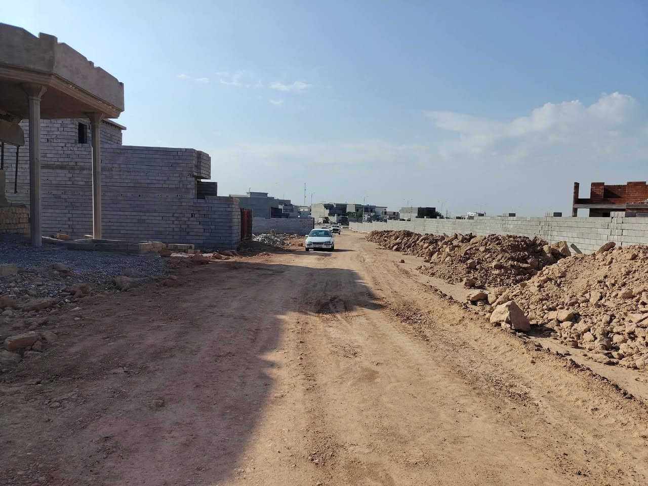 #ماشاء_الله_تبارك_الرحمن
بسم الله الرحمن الرحيم
السلام عليكم ورحمة الله وبركاته
يعلن مكتب علي الصميدعي للاستثمار العقاري
عن توفر هيكل للبيع #طابو_صرف المساحة ١٢٥ متر الموقع حي الاعتراضات مجاور مجمع اورانوس بناء حديث طابق واحد يحتوي على اسقبال ٦* ٤ ومطبخ ٤* ٤ ومجمع ٥ *٤
مع غرفة النوم واحدة ٥ ونص*٤ مع منور وصحيات داخليه وخارجية بناء هندسي رباط ارضي موضح بالصور ورباط وسطي ٠٠٠ للاستفسار عن السعر وباقي التفاصيل الاتصال على الارقام التالية او مراسلة الصفحة :
📞 *********** متوفر واتس اب
📞 *********** متوفر واتس اب
او زيارة مكتب علي الصميدعي للعقار الكائن في ديالى ٠ جلولاء ٠ حي الشهداء ٠ مقابل اتحاد شباب جلولاء ٠ ودائرة التقاعد ٠
