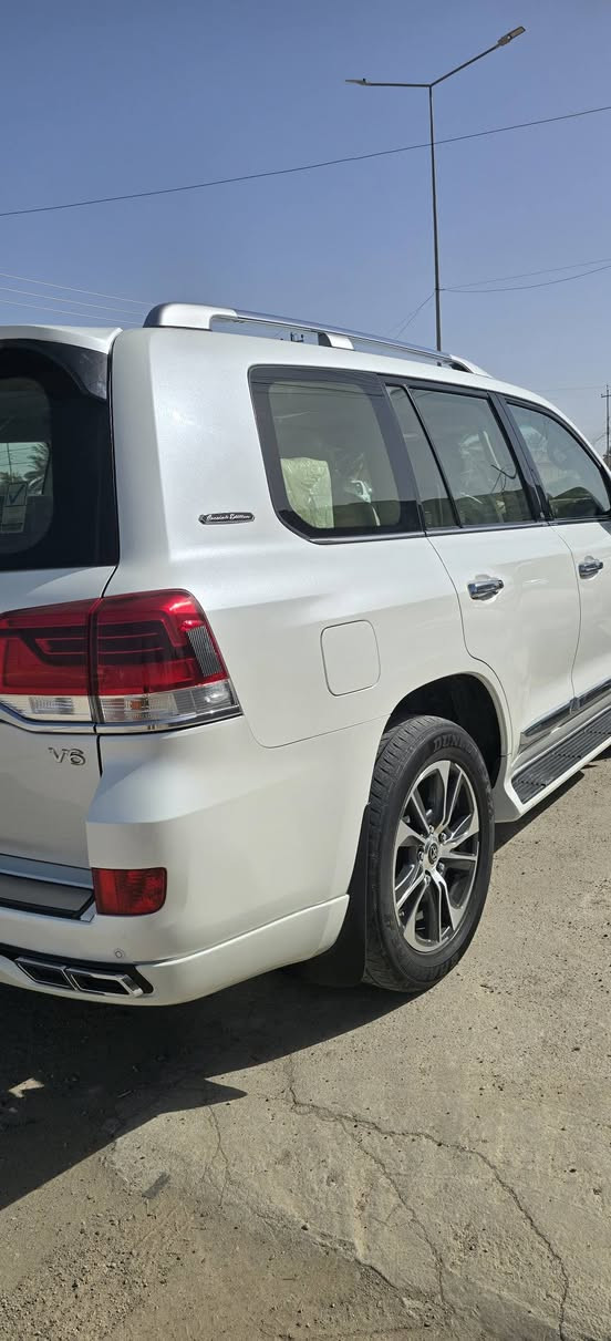 لاندكروز موديل ٢٠٢٠ جيهان رقم دهوك تحويل مباشر محرك ٦ سلندر فول مواصفات ماشيه ١١٢ الف كيلو بيها ملاحضه بارد كلش قليل ..السعر ٥٢٠ ورقه بي مجال..مكانها..الرمادي..***********
