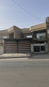 : عقار للبيع ع شارع العام مال قضاة قبل تقاطع  أفران السفير   المساحه :...