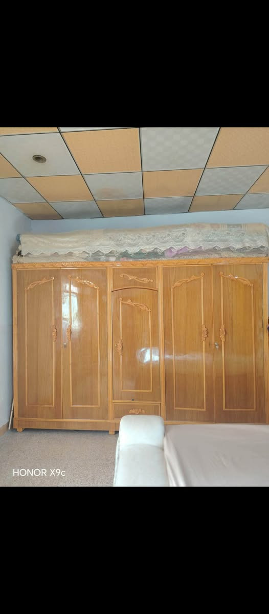 بعده جديده نظافه كدام العين السعر 650 العنوان ناحيه القياره ***********
