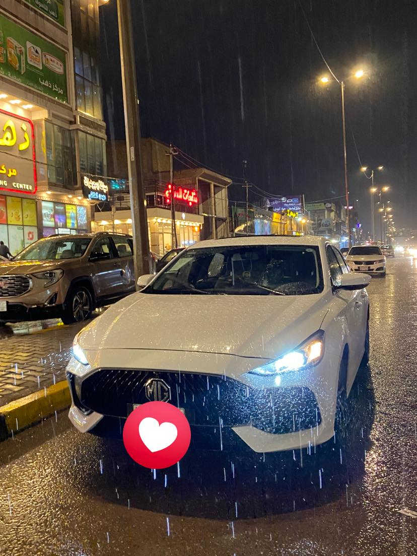 السلام عليكم سيارة Mg Gt 2024 وارد صيني محرك 1.5 تنفس طبيعي السيارة ماشيه 7000 كيلو يعني بحاله زيرو فول مواصفات فتحه ومثبت سرعه وسايد بريك كهربائي وتحكم مقود جلد احمر واسود بس بيها ضربه بارد ربع البنيد والجاملغ نصه وصبغ على گد الضربه نفس ما موضح بالصورة مكان الضربه والصبغ سيارة مكفوله من كلشي اي شي ما معتازه سنويه جديدة ورقم أربيل انگليزي ومصلحه يم شخص معروف بالنجف بتصليحه يعني تصليح مو شلون ما چان ليريد يعرف بعد شنو المواصفات الي بيها وسعرها خاص مكان السيارة النجف الأشرف الرقم للاستفسار ***********
