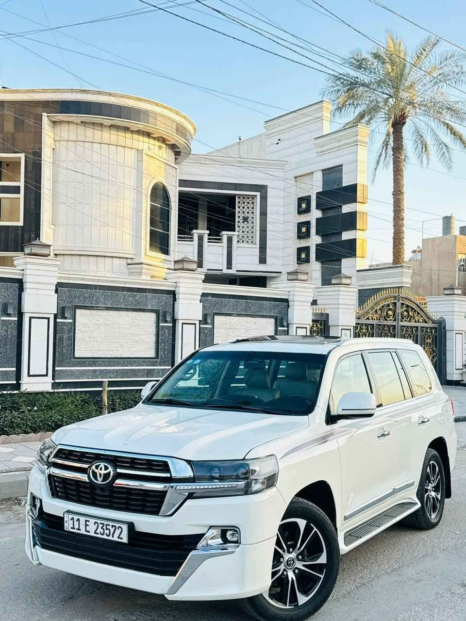 لاندكروز موديل ٢٠٠٩ رقم بغداد جديد هزة ورقم جدد قبل يومين حونة محدث داخل وخارج ٢٠٢١ كير ومحرك مكفولات صدرين جدد تخم تاير صبغ عام مال تحديث مكفولة من الجفية ولكص السيارة حلوة وناعمة وما بيهة اي نقص مكاني بغداد الغزالية 
السعر ٢٢٧
رقمي ***********
