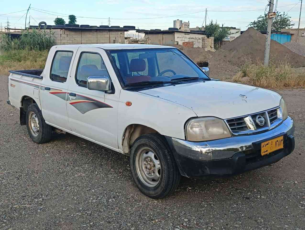 پیکاب نیسان مۆدێل 2013 شانسی لیزەری دووبەی گێڕومەکینەوئەکسل بەشەرت بێدەعم و بێلێدران بێ سبوغ کارەبای گشتی مەزبوت سعری 59گڵاویەک تۆزێک مەجال ***********ژ.م***********ناونیشان چەمچەماڵ
