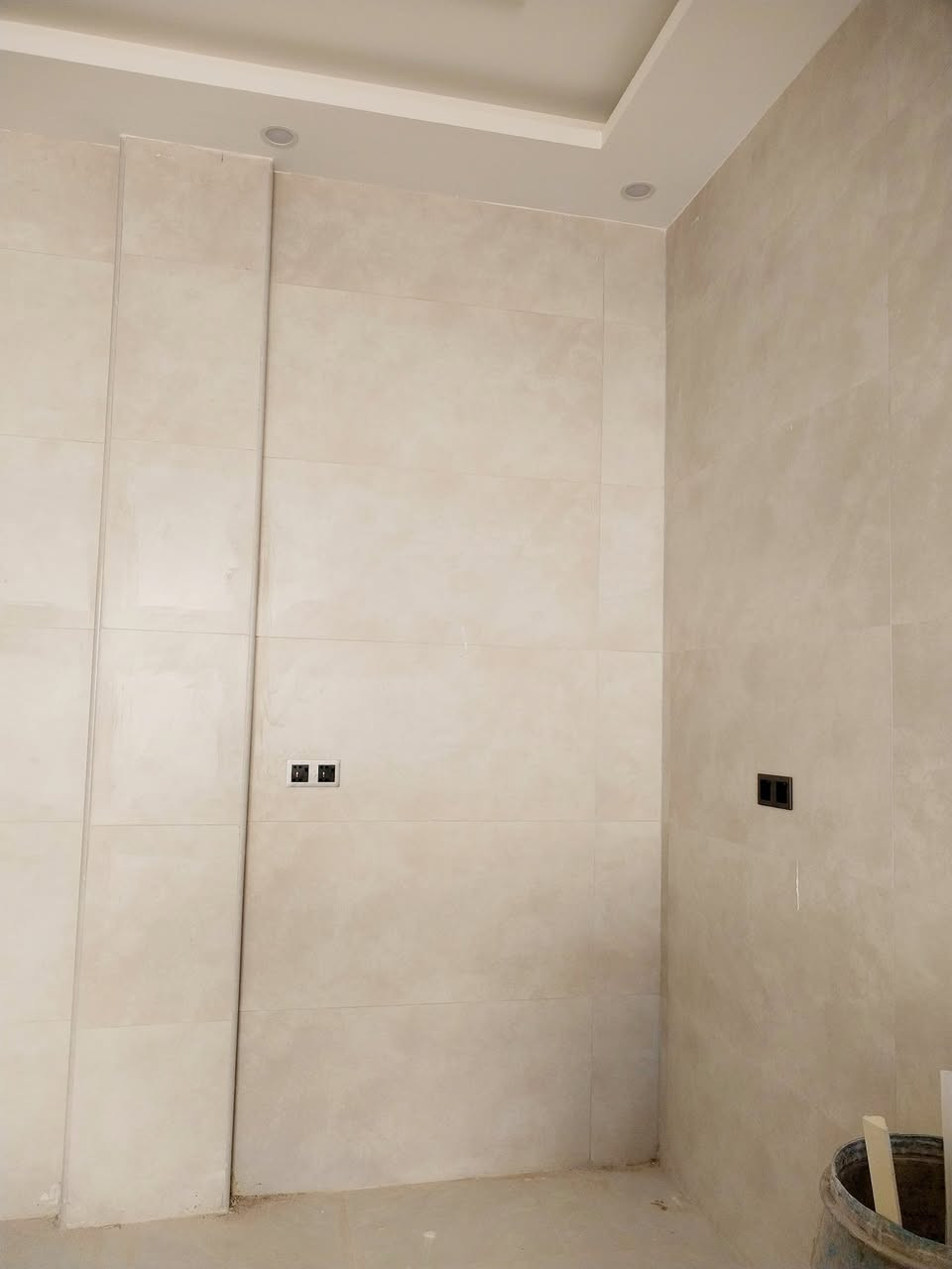 السلام عليكم
محل تجاري للايجار ابعاده ٣* ٦ م  صافي
الموقع الغربي قرب حسينية ال غريب
للاستفسار الاتصال على الرقم *********** // ***********
