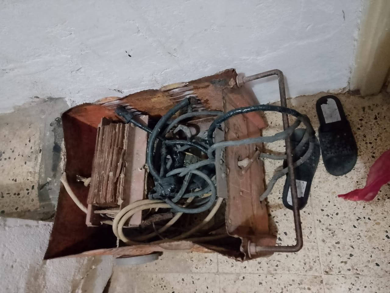 السلام عليكم عندي مكينه مال لحيم شرط كلو 👌نحاس واصلي 
السعر 75 وبي مجال


**إذا كنت صاحب هذا الإعلان وتريد حذفه لأي سبب، رجاءا أرسل رسالة إلى الدعم الفني**