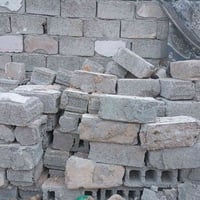 بلاش • ٥٠٠ بلوكه • محتاجه تنظيف