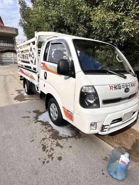 مديل ٢٠١٥ رقم بغداد السعر ١١٥ وبيها مجال بصيط 
الاننتصال ***********
