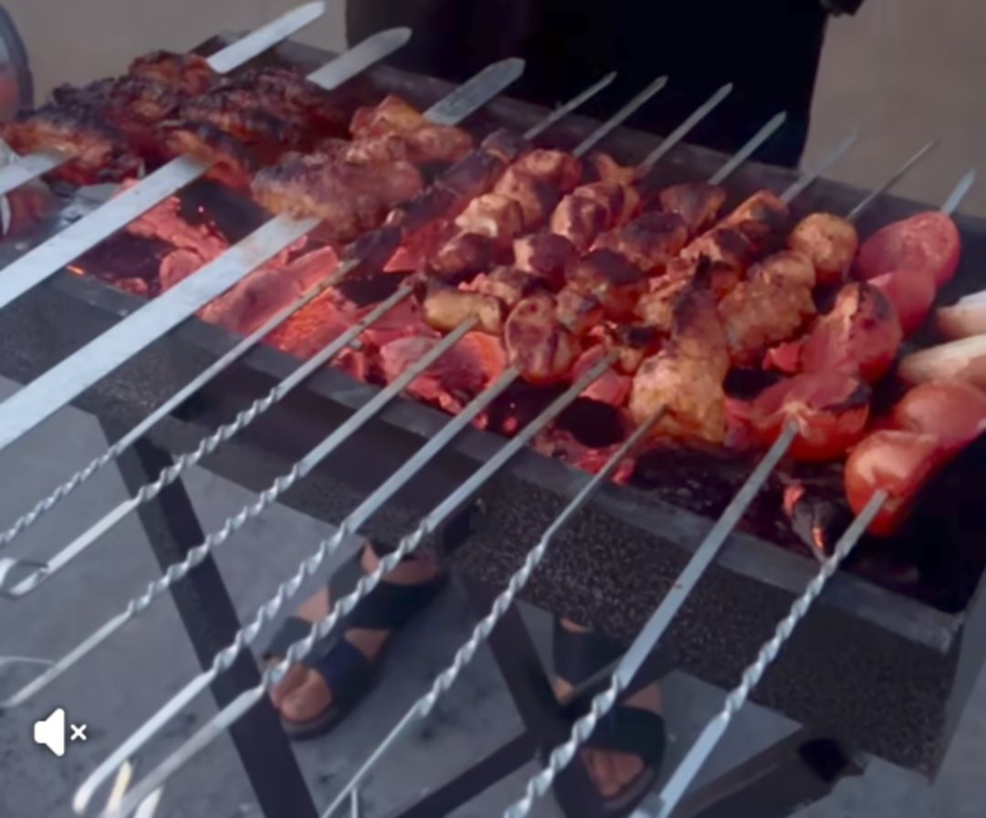 توفر العرض الأقوى بالعراق 🇮🇶 عرض شه رمضان السنه غيير 🌜 🌜 🌜 بس انتبهو ع التفاصيل 😳 😳 منقل حدييد ثقييل صبغ حراري الأصلي 👍 👍 
بسعر 37,000 الف فقط وتوصيل مجاني لكل المحافظات  
5 شياش كباب هدية 🎁 
6 شياش تكه هدية 🎁
-طلاء حراري ثابت
 -حديد 2 ملم
-ڤان هواء حجم كبير 
-حديد نوع ثقيل
(الطول 65 سم)(العرض 35 سم)(الارتفاع 80 سم) 
قابل للتفصيخ وسهل الاستخدام افحص واستلم 
سعر القطعة مع بلور يدوي 35,000 الف دينار 
سعر القطعه مع بلور كهرباىي 40,000 ألف دينار 
 توصيل مجاني
  للحجز والاستفسار راسل الصفحة٠


**إذا كنت صاحب هذا الإعلان وتريد حذفه لأي سبب، رجاءا أرسل رسالة إلى الدعم الفني**