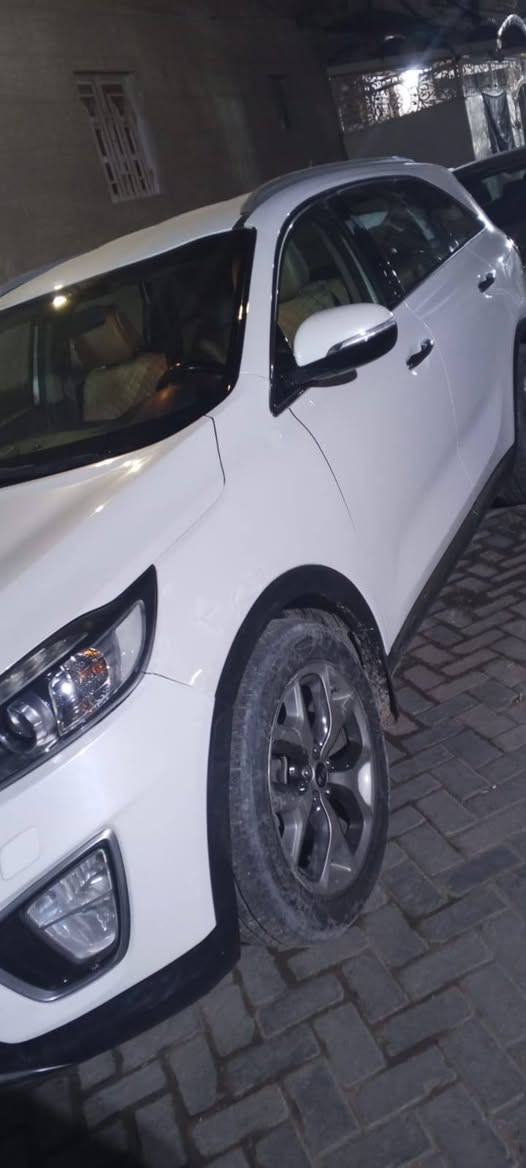 السلام عليكم سورنتو موديل 17 خليجي مواصفات معروفة لبيع مكاني بغداد مدينة صدر
ضررر جاملغ لامامي على كدر شبر ول جاملخ خلفي عكس سايق على كدر شبر باقي سيارة كلة جديد دوشمة ارضيات تبريد مكينة كير كلة مكفول سعر 230 

          تحويل ثاني يوم 🤭

وبيهة مجال هاتف ***********
