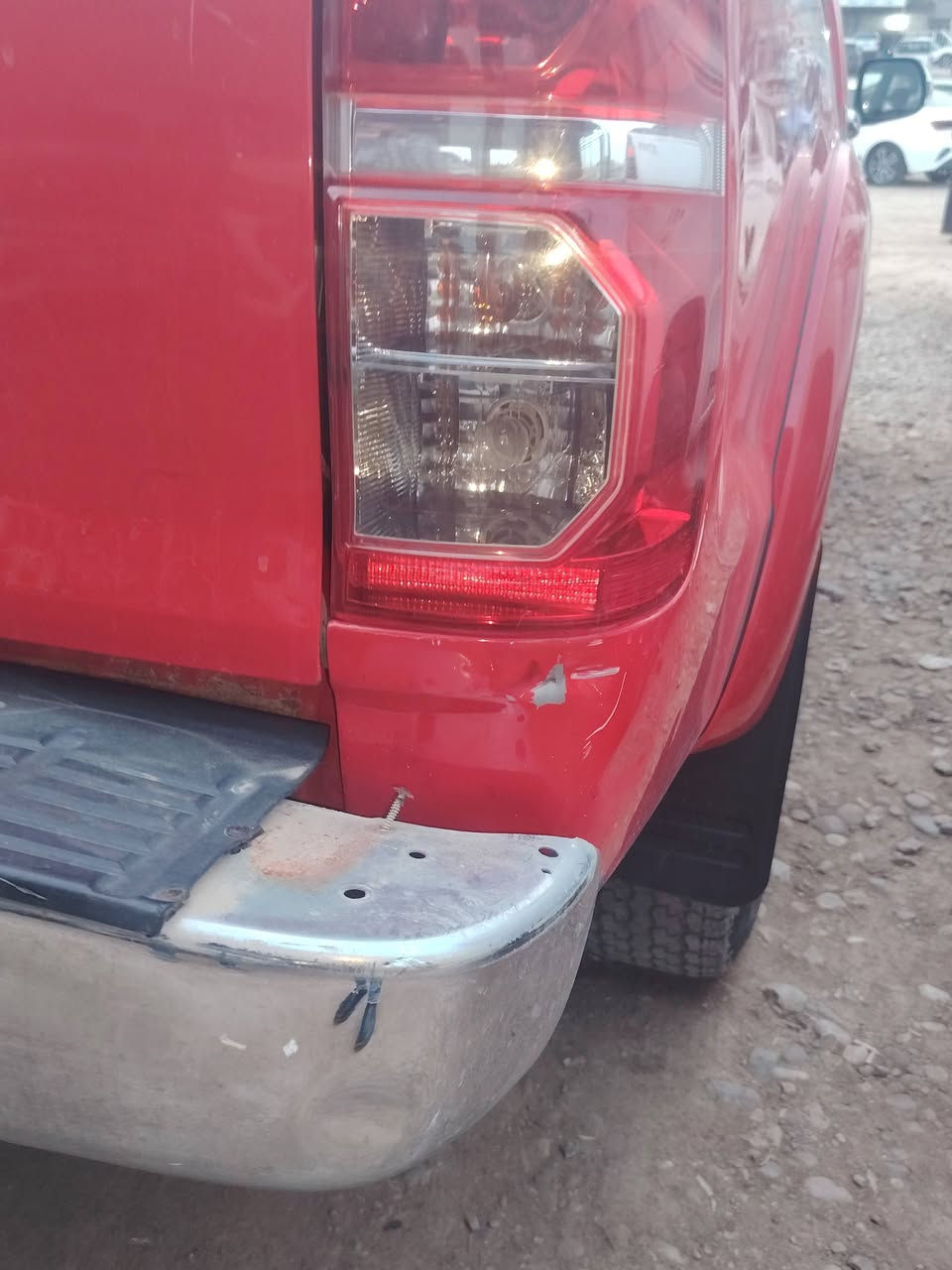 سلام عليكم فلاونزه للبيع موديل ٢٠١٤ مكفول كفالة عامه رقم سليمانيه مكان واسط قظاء الصويره للاستفسار الاتصال على الرقم تالي *********** و ***********
